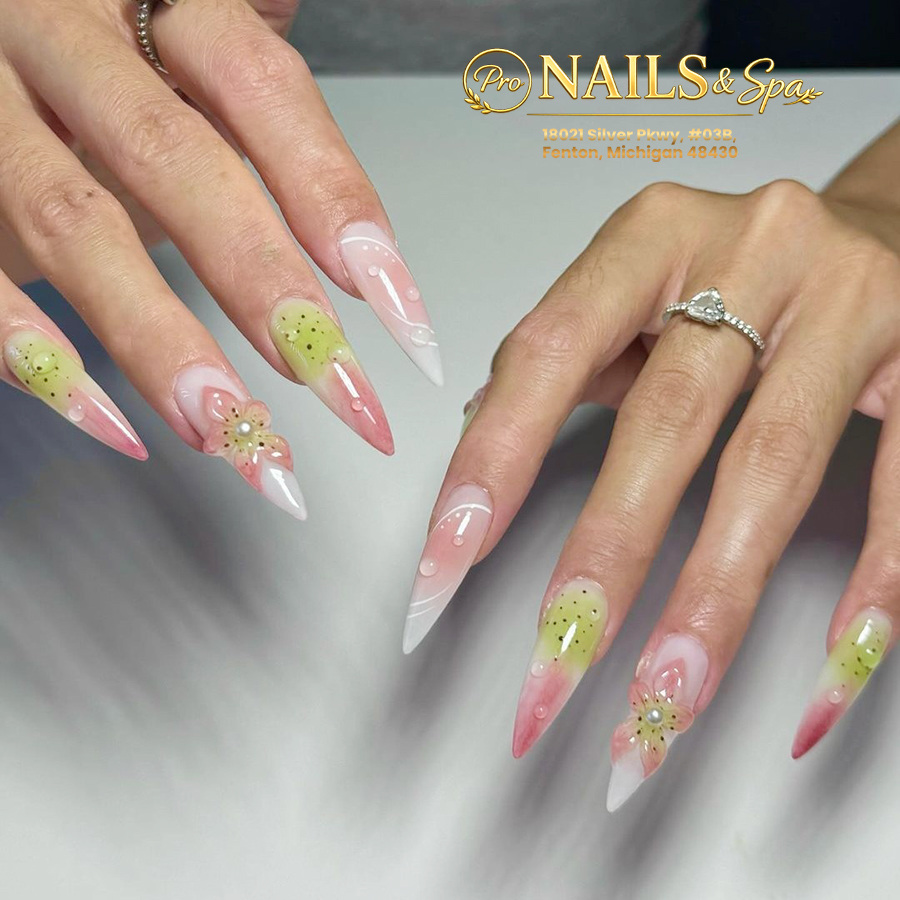 Pro Nails & Spa